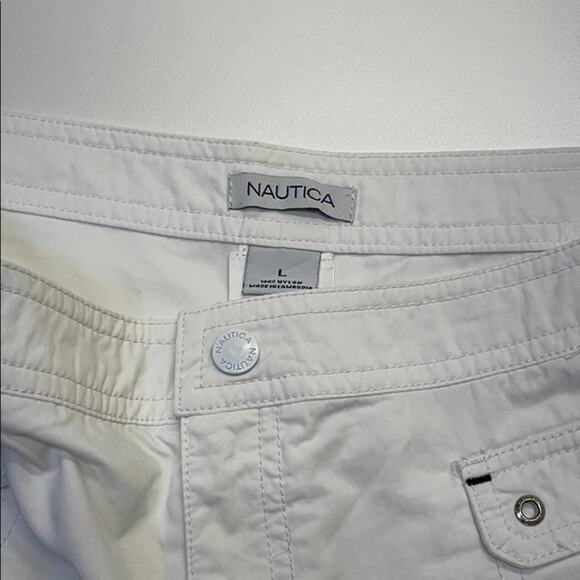 NAUTICA Men’s Large White Nylon Shorts - Picture 3 of 4